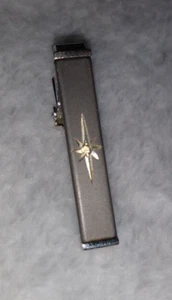 Cravatta vintage Anson fermasoldi stile atomico stella argento con chip pietra preziosa - Foto 1 di 5