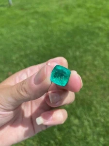 Natural certified Zambia Green Emerald TCW 9.57 Cushion shape Gemstone - Picture 1 of 9