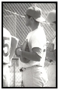 Manny Muniz Philadelphia Phillies Vintage Baseball Postcard PCPH - Picture 1 of 2