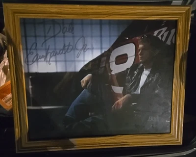 PÓSTER/IMAGEN ENMARCADO AUTOFIRMADO DE DALE WONHARDT JR Foto 1 de 4