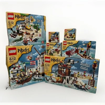 Lego Pirates 6242 Soldiers' Fort 6253 6241 6240 6239 8396 8397 Complete Figures - Image 1 of 4