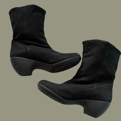 Fly London Black Boots Women Size 39 Suede Pull On Low Heel Rubber Sole Slouchy - Image 1 of 4