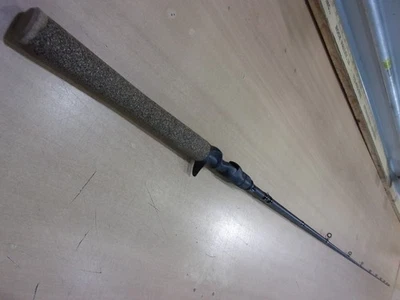 BERKLEY LIGHTNING ROD  6 foot 6 inch Medium Heavy CASTING ROD - Image 1 of 4