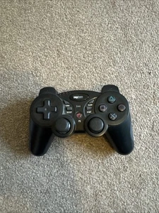 PlayStation 3 Bigben Controller Battery Powered - Picture 1 of 3