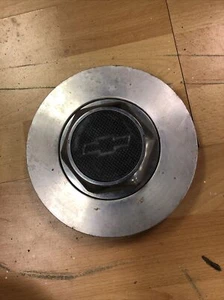 Chevy OEM Malibu Impala Wheel Center Cap 9592363 98 99 00 01 02 03 04 05 - Picture 1 of 4