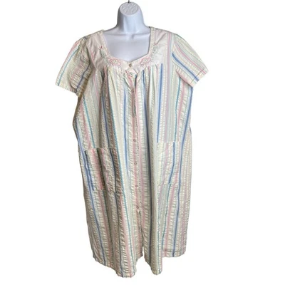 De colección Kmart Rosa Para Mujer Rayas Seersucker Corto Kaftan Talla 1X Ropa de Salón Foto 1 de 4