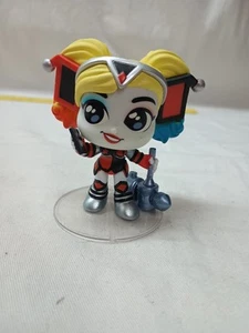Harley Quinn Standing Figure - Picture 1 of 4