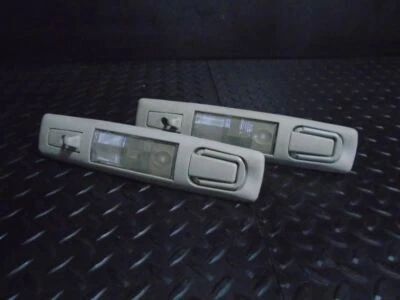 Pontiac Montana 2002 luces de cortesía traseras izquierda derecha Foto 1 de 4