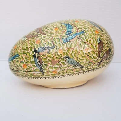 VINTAGE KASHMIR INDIA HAND PAINTED PAPIER PAPER MACHE EGG Large EASTER Birds - Image 1 of 4