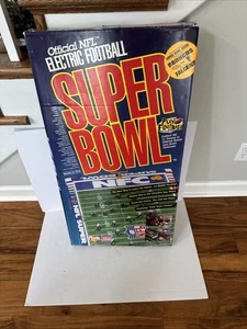 Tudor 1997 NFL Electric Football Super Bowl XXXIII Broncos vs Falcons Model 6072 - Picture 1 of 5