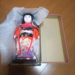 Muñeca Ichimatsu japonesa vintage en caja - Kimono de seda, hecha a mano - Imagen 1 de 11