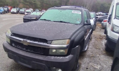 2004 Chevrolet Avalanche 1500 5.3L Engine Motor OEM 152K Miles - LKQ441968655 - Image 1 of 4