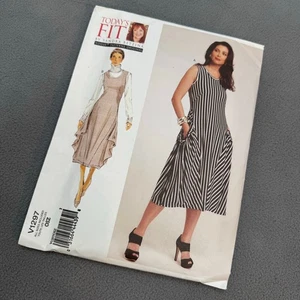 Abito midi drappeggiato Vogue modello cucito Lagenlook vestibilità ampia V1297 taglia OSZ - Foto 1 di 8