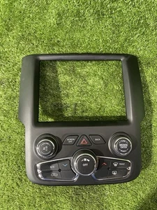 2013-2018 DODGE RAM CLIMATE TEMPERATURE A/C HEATER CONTROL PANEL 1UJ96DX9AF OEM - Picture 1 of 10
