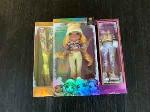 RAINBOW HIGH SUNNY MADISON YELLOW 2021 WINTER BREAK MODEPUPPE NEU IM KARTON - Bild 1 von 4