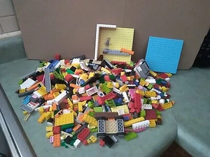 LEGO Bulk Lot of 2 Pounds Assorted Pieces - 2 lbs Genuine Lego Parts! - Picture 1 of 4