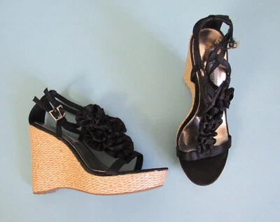 Size: 6.5 STEVE MADDEN Wedge Sanda Flower Detail Ankle Strap Black Women - Image 1 of 4