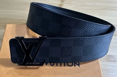 Auténtico cinturón reversible LV Initiales 36 mm M0213 Foto 1 de 4