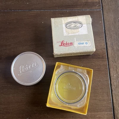 Vintage  Leica Ernst Leitz Wetzlar GmbH Yellow Filter in Original Box w/ Cap - Image 1 of 4