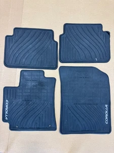 721247. Alfombrillas de goma para todas las estaciones Toyota Corolla 2009-2013 OEM - Imagen 1 de 10
