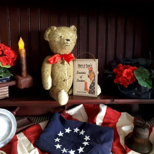 VINTAGE COLONIAL REPRODUCTION EARLY AMERICAN PRIMITIVE FIRE CRACKER SIGN HANGING - Picture 1 of 7