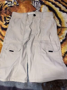 Wrangler Boys Hiking Cargo Shorts Khaki Nylon Size Youth Large 14 EUC - Picture 1 of 3