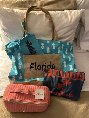 ¡¿Como Florida?! *NUEVO* Bolso de fin de semana de recuerdo, camiseta pequeña, bolsa de maquillaje concha de almeja Foto 1 de 4