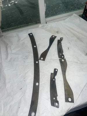 Eagle Talon 1994-1999 parachoques delantero superior metal refuerzo metal oxidado T3 Foto 1 de 4