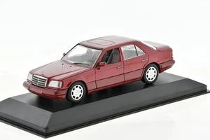 MERCEDES E220 Saloon W124 Imperial Red 1993 1/43 MINICHAMPS 430033502 - Picture 1 of 5