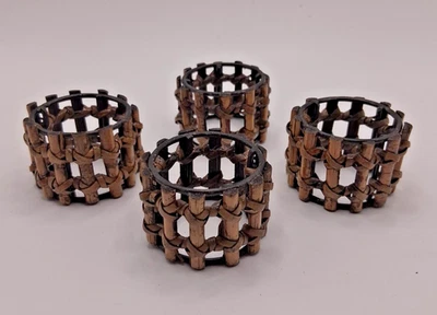 Набор из 4 металлических деревянных бамбуковых колец для салфеток в азиатском стиле в стиле брутализма - Изображение 1 из 4