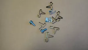 fits 67 68 69 70 71 72 A-Body Fuel Line Clip Set 5/16 NEW - Foto 1 di 1