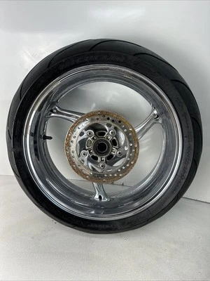 08 09 Llanta trasera SUZUKI GSXR 600 750 CROMADA RECTA CON NEUMÁTICO 17" X 5,50 Foto 1 de 4