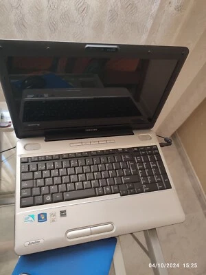 portatil toshiba Intel Pentium - Imagen 1 de 4