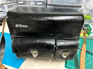 Vtg Nikon FB-5 Hard Shell Black Leather w/ Self-locking Sockets Camera Case - Picture 1 of 4
