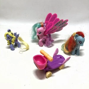 My Little Pony G4 GLIMMER WINGS PLOOMETTE Lily Blossom Hasbro 2011 Scotter - Bild 1 von 5