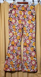 Retro Style Hi Rise Flare Flower Power Leggings - Picture 1 of 4