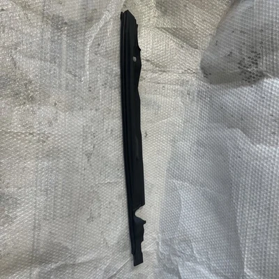 LEXUS IS250 IS300 IS350 2014-2020 GUARDABARROS MOLDURA ESCUDO SOPORTE IZQUIERDO OEM Foto 1 de 2