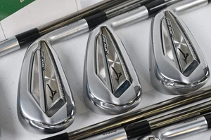 Mizuno JPX 921 Hot Metal Irons / 4-PW+GW / Regular Flex UST Mamiya Recoil 95 - Picture 1 of 7
