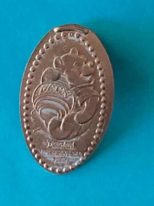 POOH HUGGING HUNNY POT ELONGATED PRESSED PENNY DISNEY NO BACKSTAMP RETIRED - Picture 1 of 1