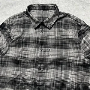 Lululemon Shirt Mens Medium Gray Plaid Brushed Woven Overshirt Button Up Relaxed - Picture 1 of 7