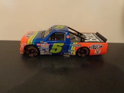 Camión Chevy Nascar diecast 1/24. #5 Terry Labonte. Dupont. Hendrick Motorsports Foto 1 de 4