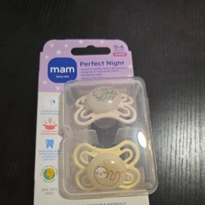 2 MAM 夜间安抚奶嘴在黑暗中发光 0 到 6 个月 — 第 1/4 张图片