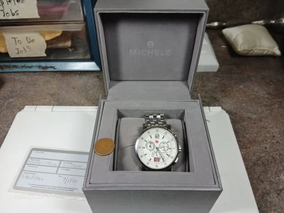 Reloj cronógrafo de cuarzo Michele esfera blanca para hombre MW01K00D9002 con caja Foto 1 de 4