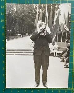 Chico guapo joven cámara selfie espejo reflejo retrato foto vintage - Imagen 1 de 2