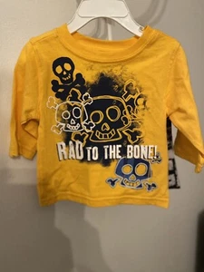 Neues Jungen Shorts Outfit - Bild 1 von 2