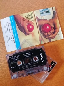 WISHBONE ASH [ THERE’S THE RUB ] ORIGINAL CASSETTE THAILAND EDITION - Picture 1 of 2