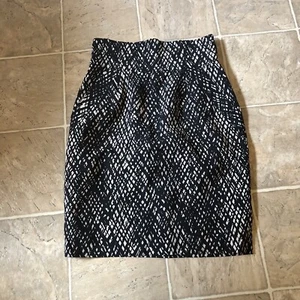 Saks Fifth Avenue Skirt Sz 4 High Waist Pencil Above The Knee Fully Lined - Picture 1 of 5