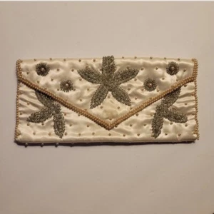 Vintage Elegant Cream Silk Evening Clutch Glass Beads Faux Pearl Detailed Purse - Picture 1 of 11