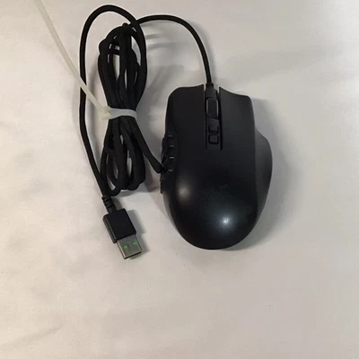 Razer Naga Pro Wired Gaming Mouse (RZ01-03420100) - Image 1 of 4