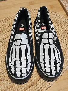 Kids Unlimited Feet Bones Skeleton Shoes Size 4 Halloween - Picture 1 of 7